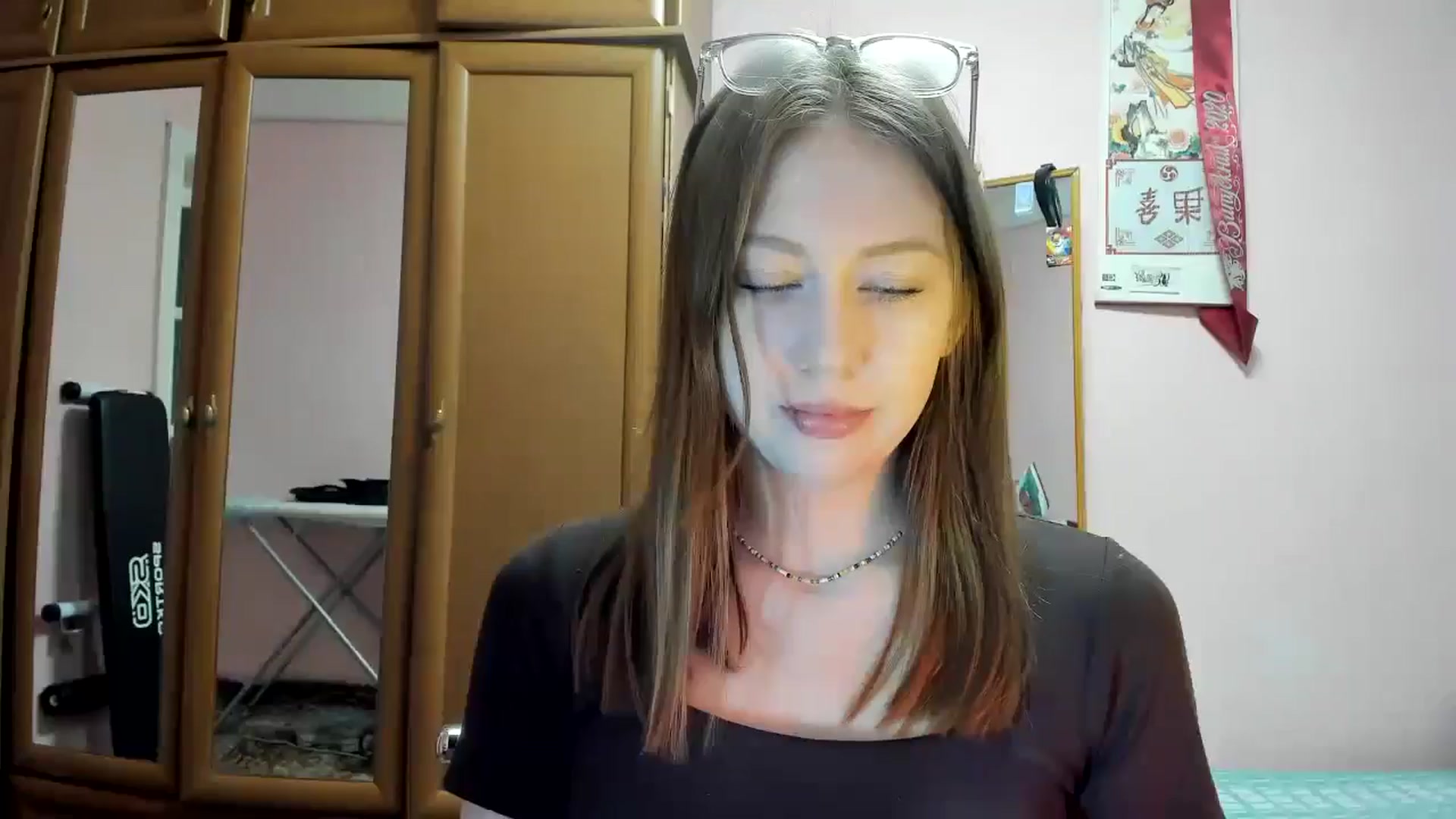 Gallery image thumbnail from RoboSasha's myfreecams stream on, 04/06/2025, 09:59 image 15 of 20