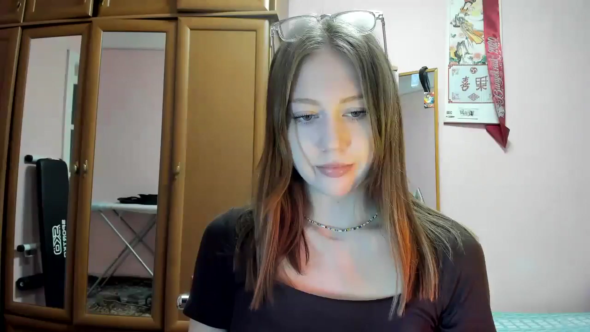Gallery image thumbnail from RoboSasha's myfreecams stream on, 04/06/2025, 09:59 image 17 of 20