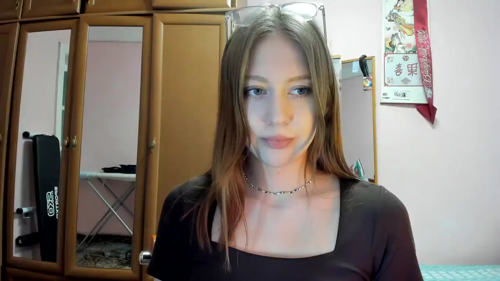 Gallery image thumbnail from RoboSasha's myfreecams stream on, 04/06/2025, 10:56 image 18 of 20