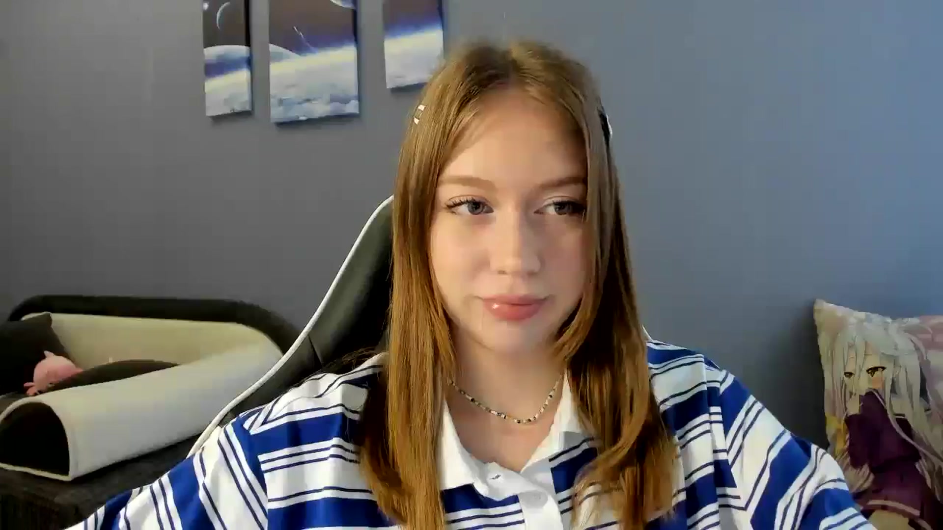 Gallery image thumbnail from RoboSasha's myfreecams stream on, 04/13/2025, 13:50 image 12 of 20
