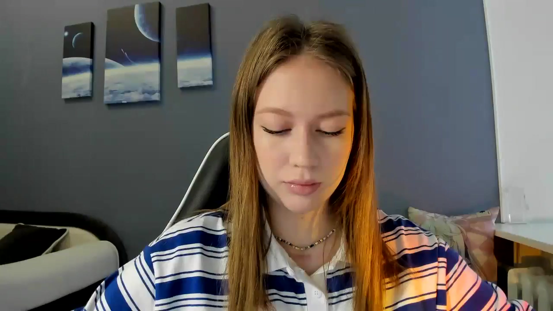 Gallery image thumbnail from RoboSasha's myfreecams stream on, 04/17/2025, 10:18 image 10 of 20