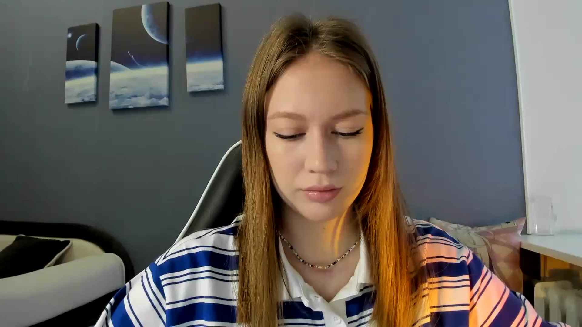 Gallery image thumbnail from RoboSasha's myfreecams stream on, 04/17/2025, 10:18 image 16 of 20