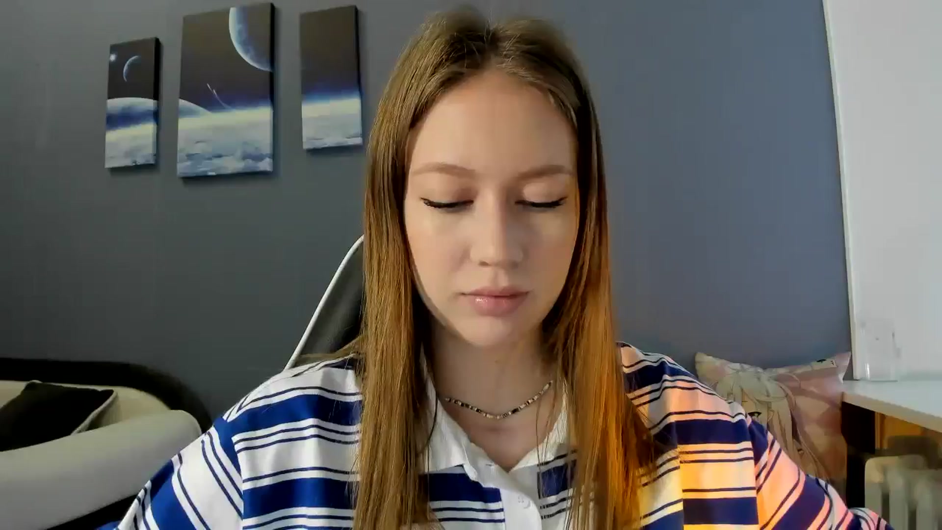 Gallery image thumbnail from RoboSasha's myfreecams stream on, 04/17/2025, 10:18 image 11 of 20