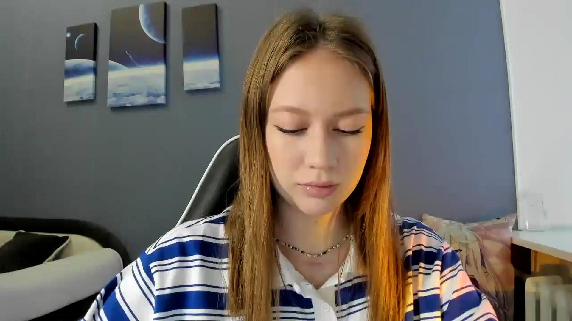 Gallery image thumbnail from RoboSasha's myfreecams stream on, 04/17/2025, 10:18 image 14 of 20