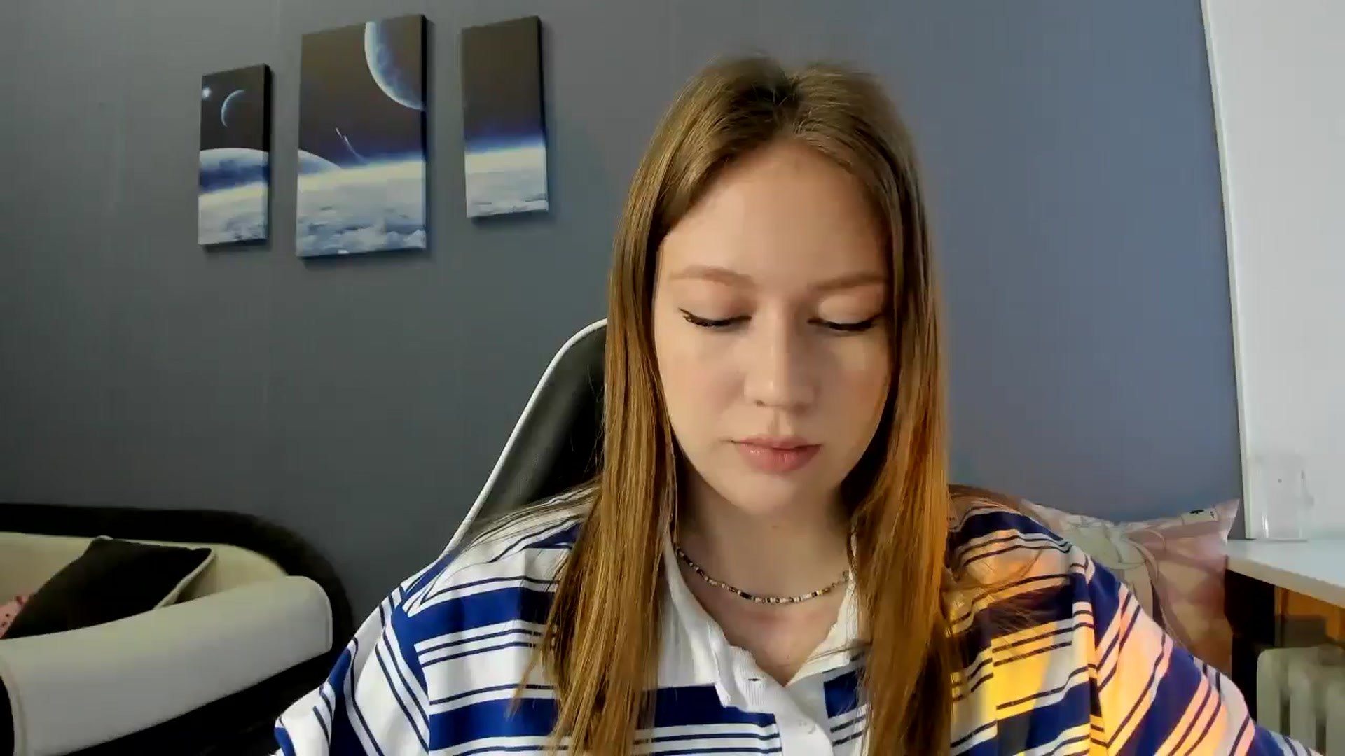 Gallery image thumbnail from RoboSasha's myfreecams stream on, 04/17/2025, 11:26 image 11 of 20