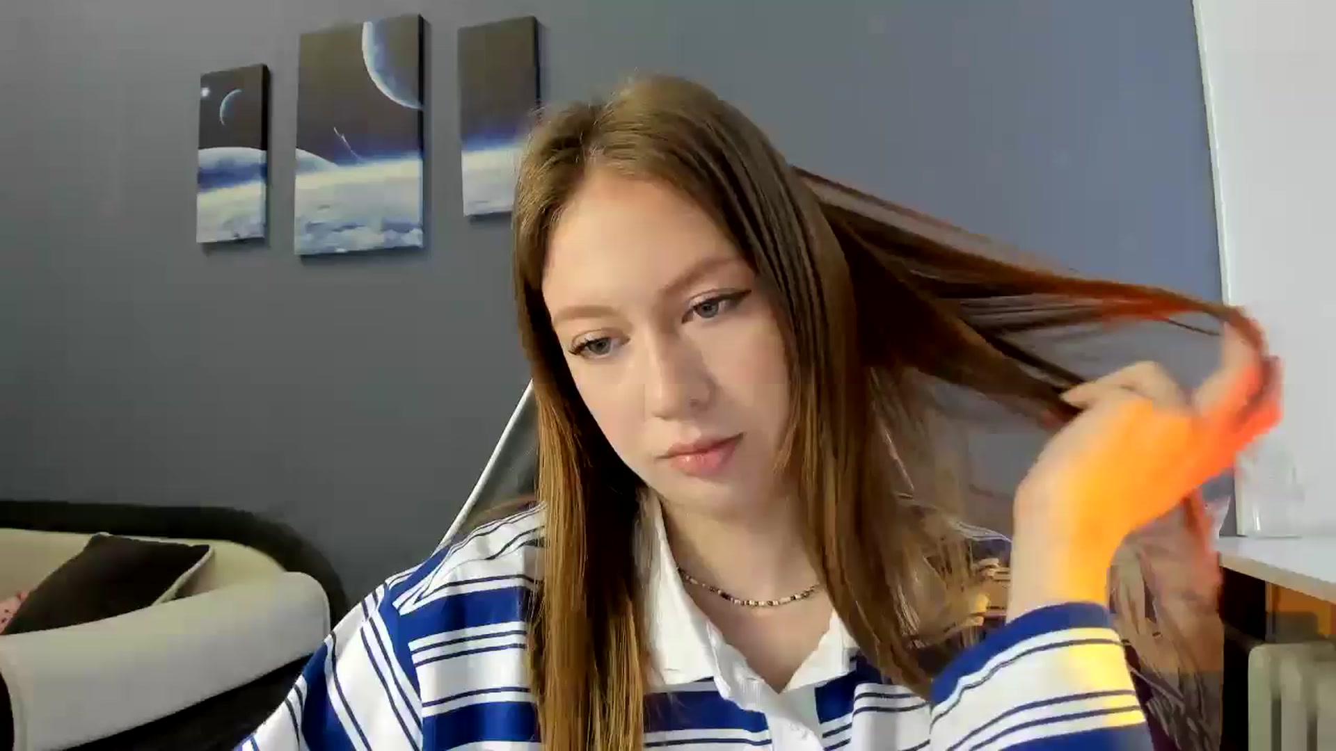 Gallery image thumbnail from RoboSasha's myfreecams stream on, 04/17/2025, 11:26 image 8 of 20