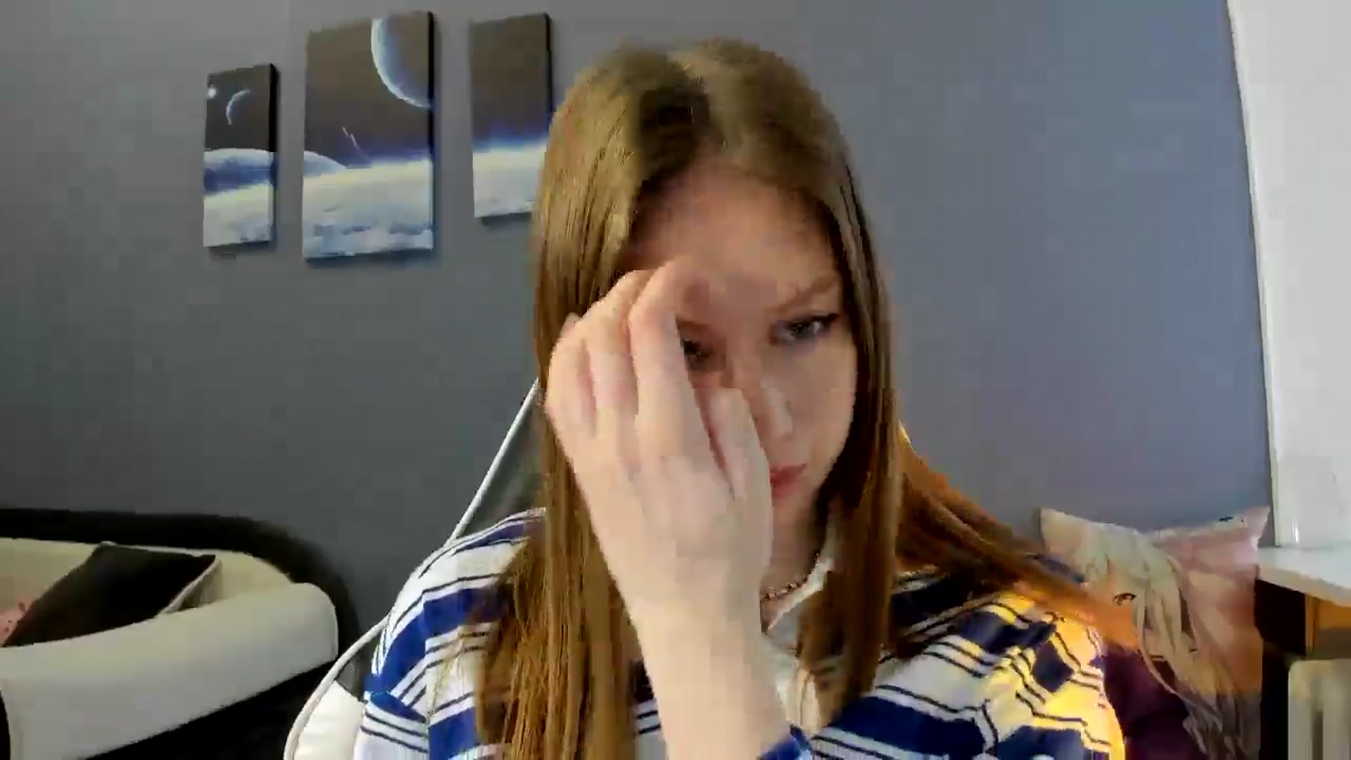 Gallery image thumbnail from RoboSasha's myfreecams stream on, 04/17/2025, 11:26 image 18 of 20