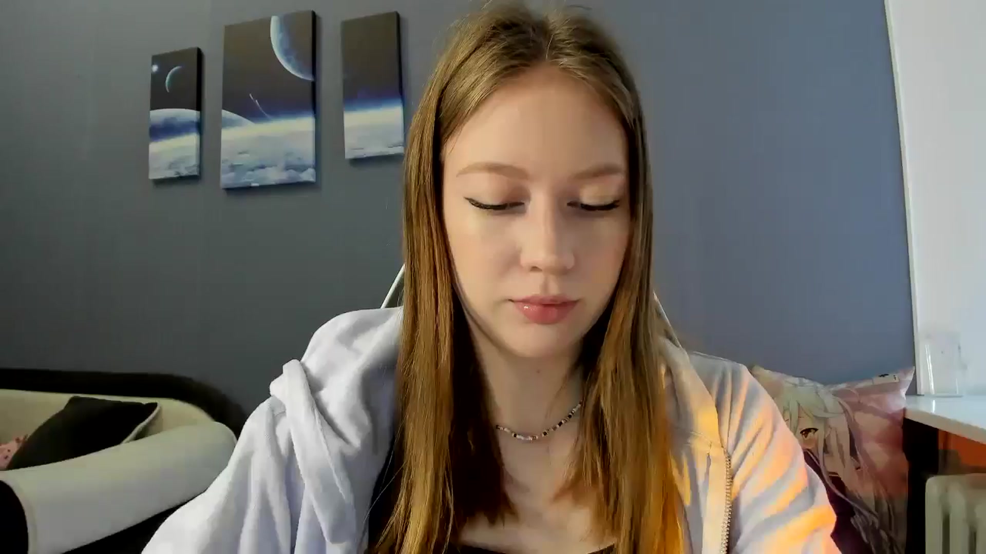 Gallery image thumbnail from RoboSasha's myfreecams stream on, 04/18/2025, 11:33 image 7 of 20