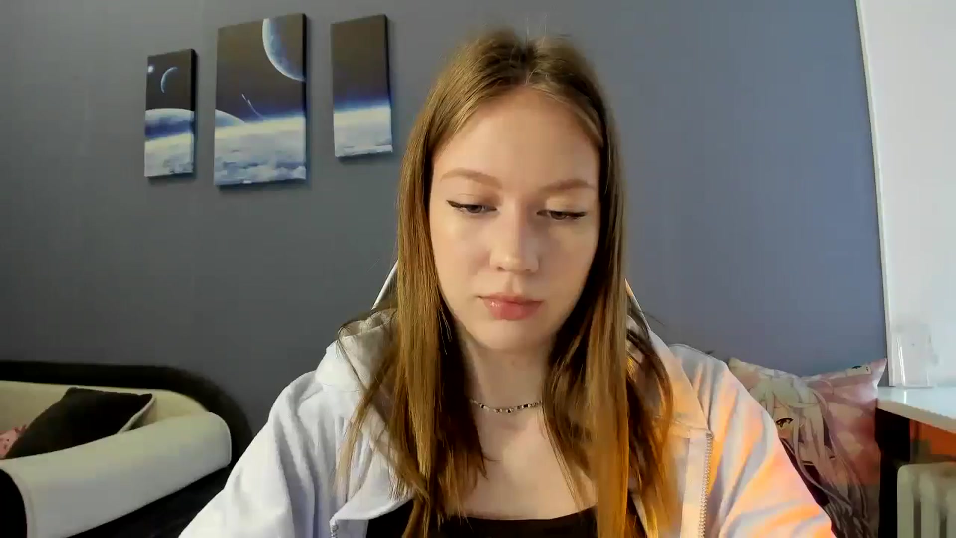Gallery image thumbnail from RoboSasha's myfreecams stream on, 04/18/2025, 11:33 image 19 of 20
