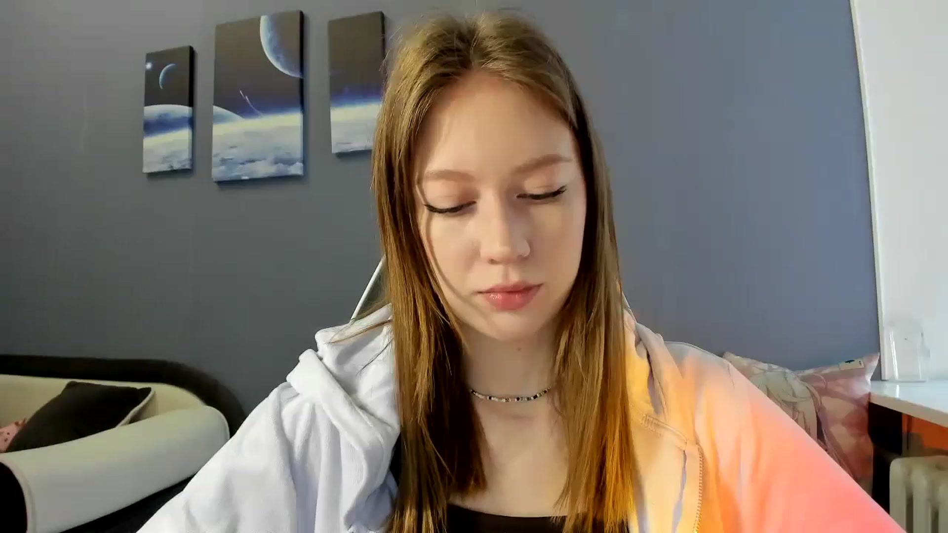 Gallery image thumbnail from RoboSasha's myfreecams stream on, 04/18/2025, 11:33 image 11 of 20