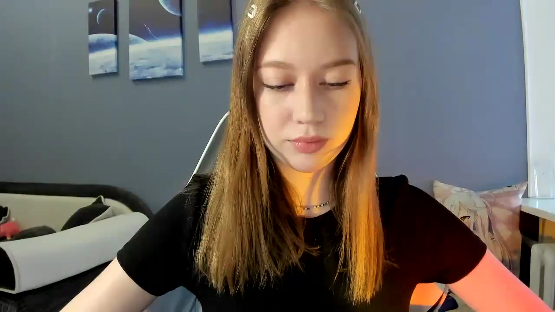 Gallery image thumbnail from RoboSasha's myfreecams stream on, 04/20/2025, 10:04 image 8 of 20