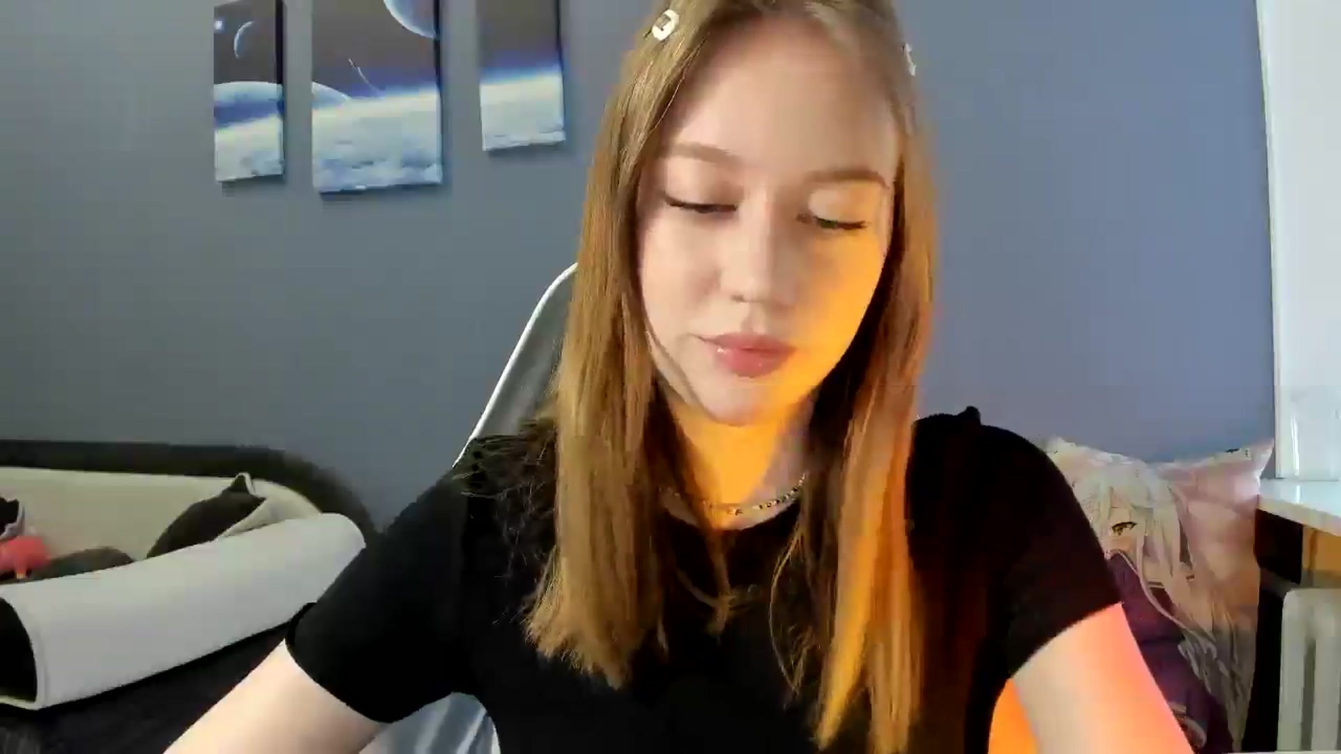 Gallery image thumbnail from RoboSasha's myfreecams stream on, 04/20/2025, 10:04 image 10 of 20