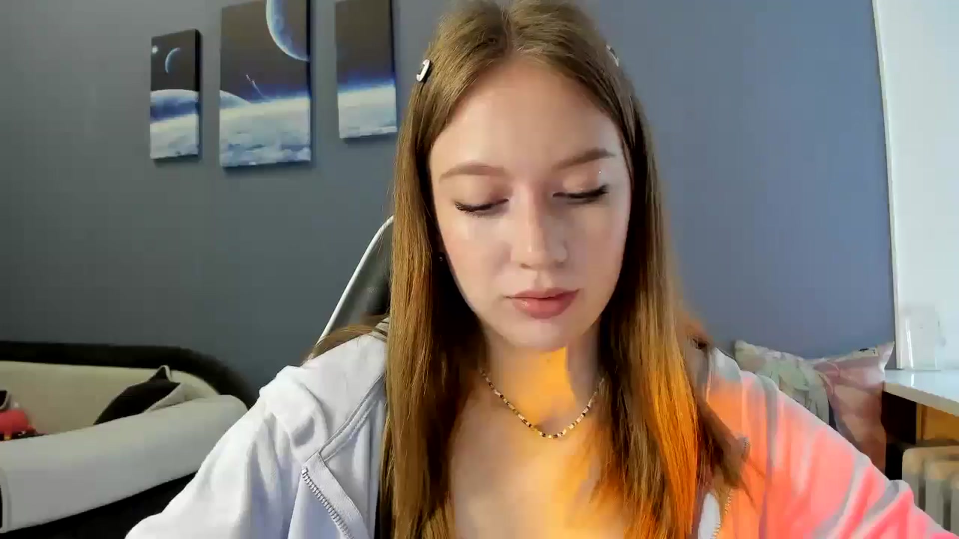 Gallery image thumbnail from RoboSasha's myfreecams stream on, 04/21/2025, 12:04 image 19 of 20