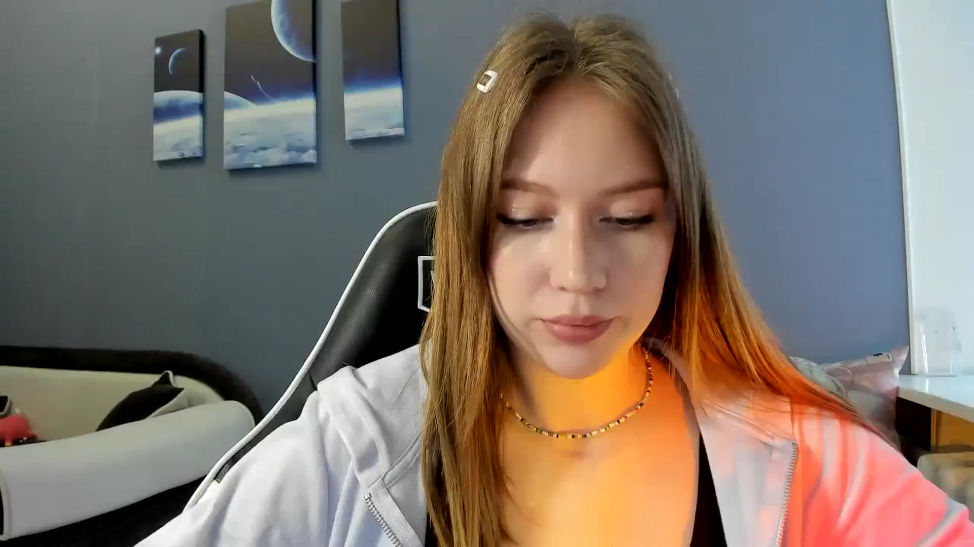 Gallery image thumbnail from RoboSasha's myfreecams stream on, 04/21/2025, 12:04 image 14 of 20