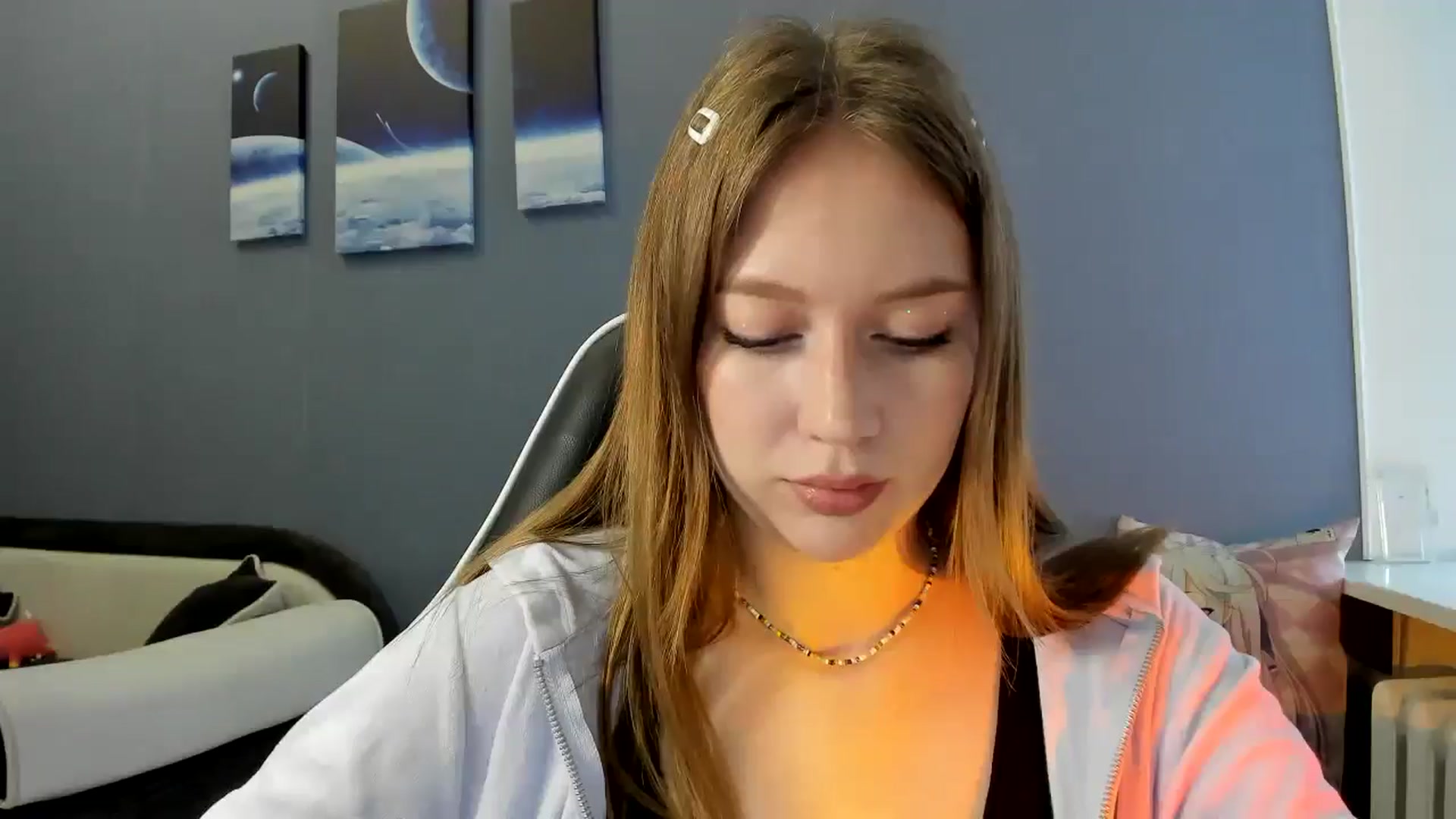 Gallery image thumbnail from RoboSasha's myfreecams stream on, 04/21/2025, 12:04 image 3 of 20