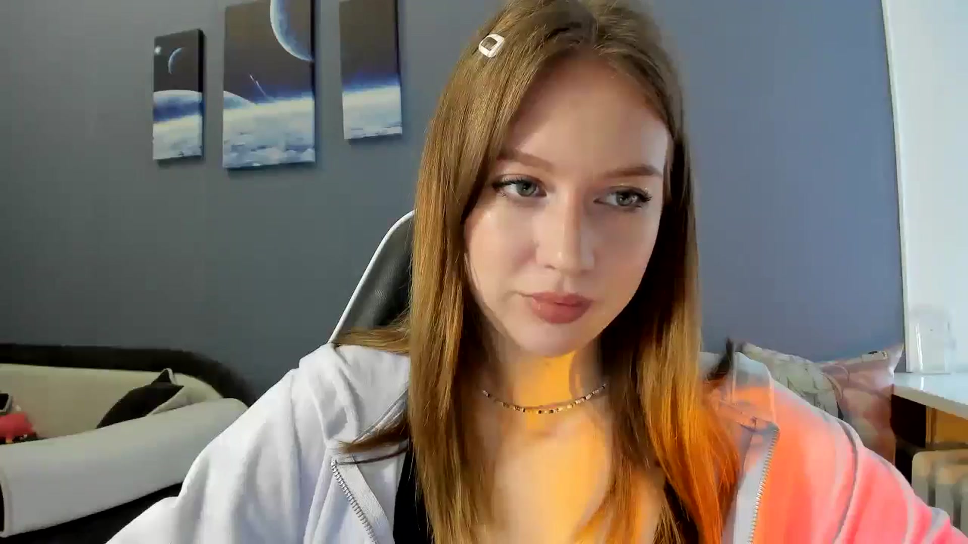 Gallery image thumbnail from RoboSasha's myfreecams stream on, 04/21/2025, 12:04 image 10 of 20