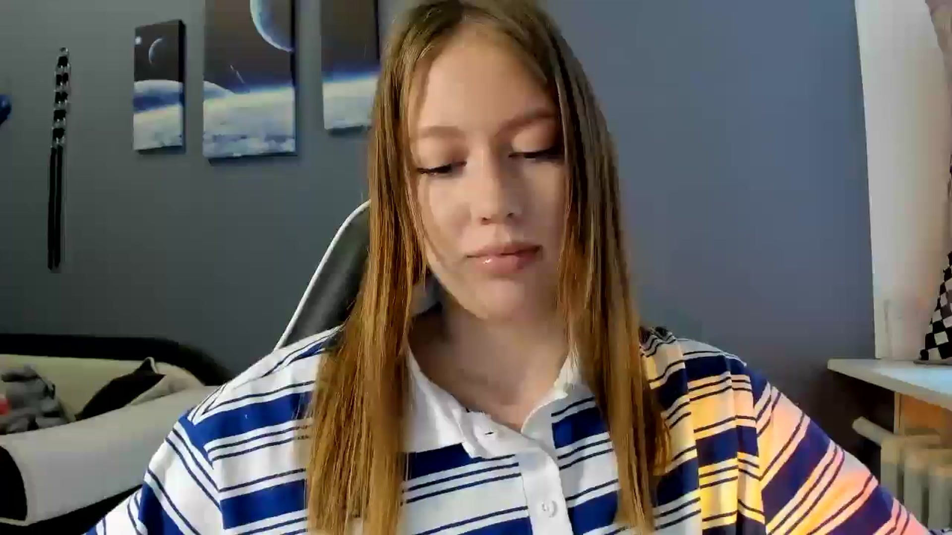 Gallery image thumbnail from RoboSasha's myfreecams stream on, 04/23/2025, 11:54 image 7 of 20