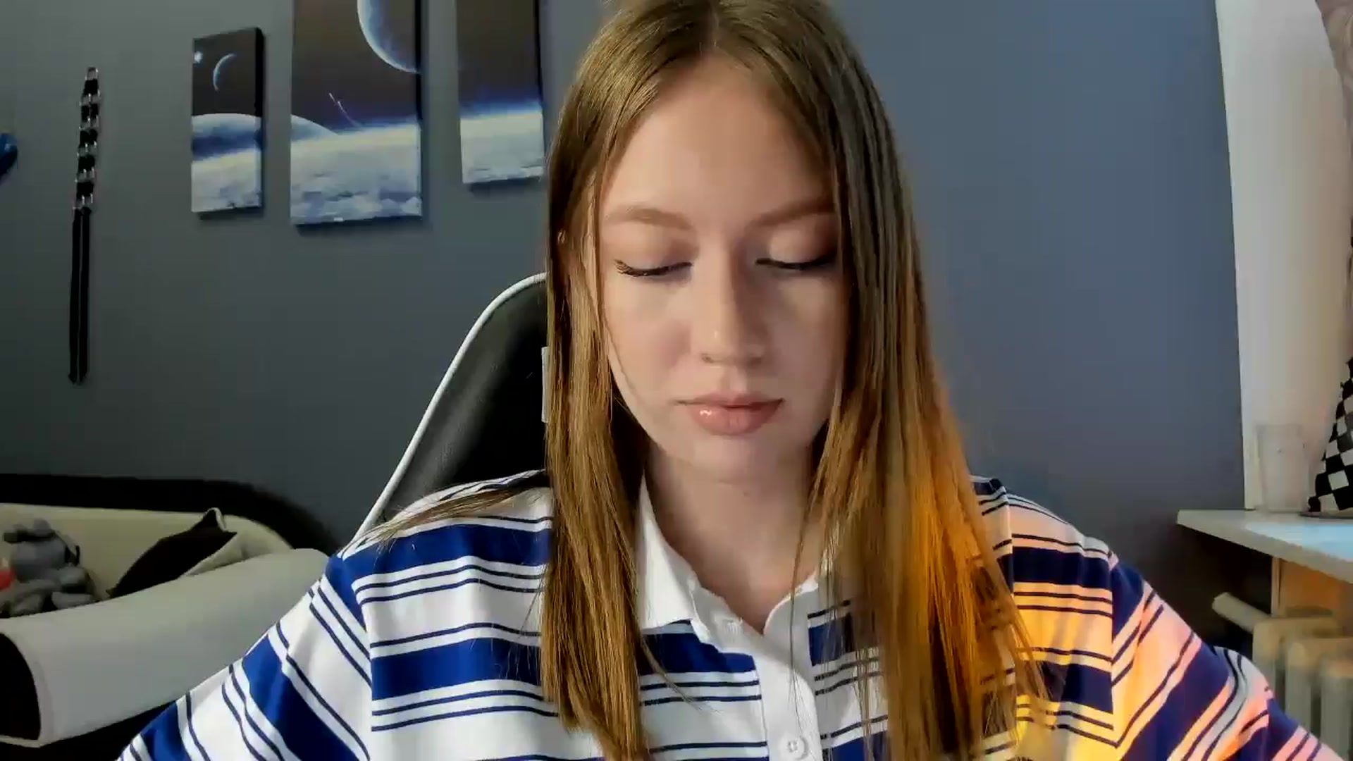 Gallery image thumbnail from RoboSasha's myfreecams stream on, 04/23/2025, 11:54 image 13 of 20