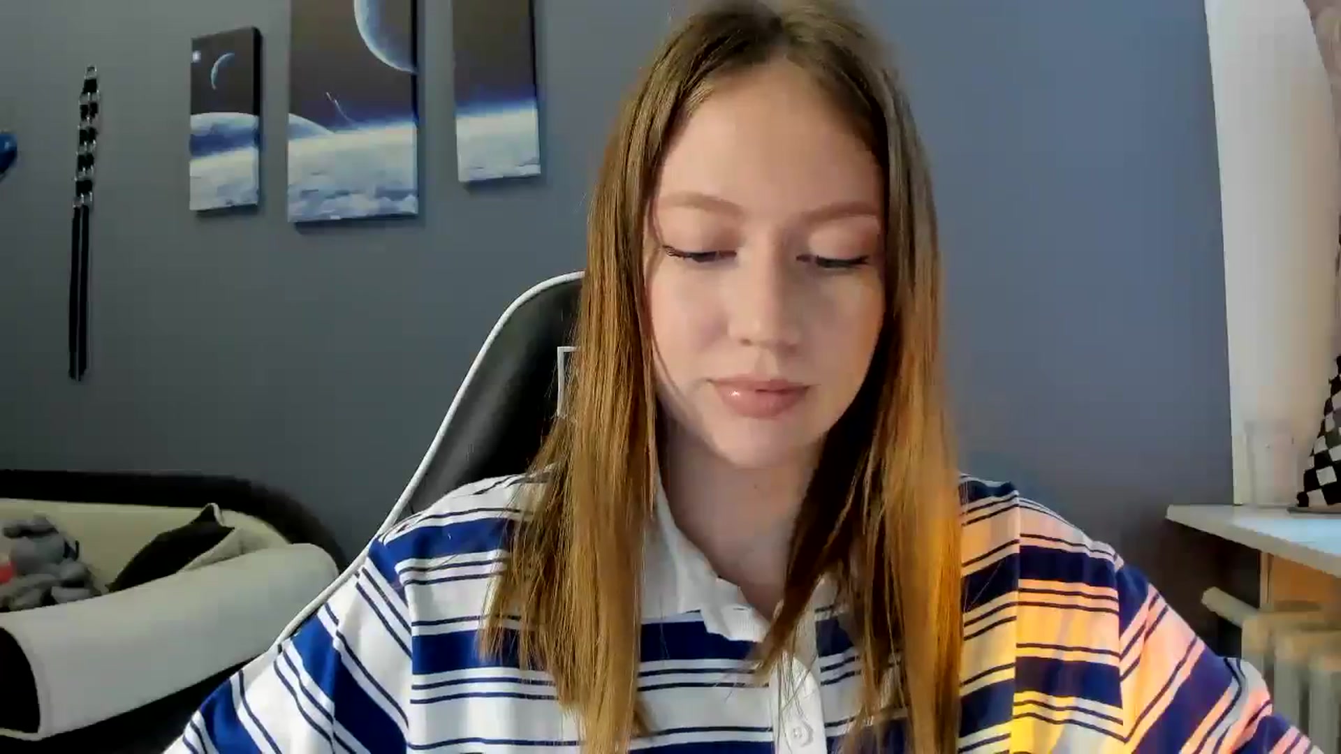 Gallery image thumbnail from RoboSasha's myfreecams stream on, 04/23/2025, 11:54 image 15 of 20