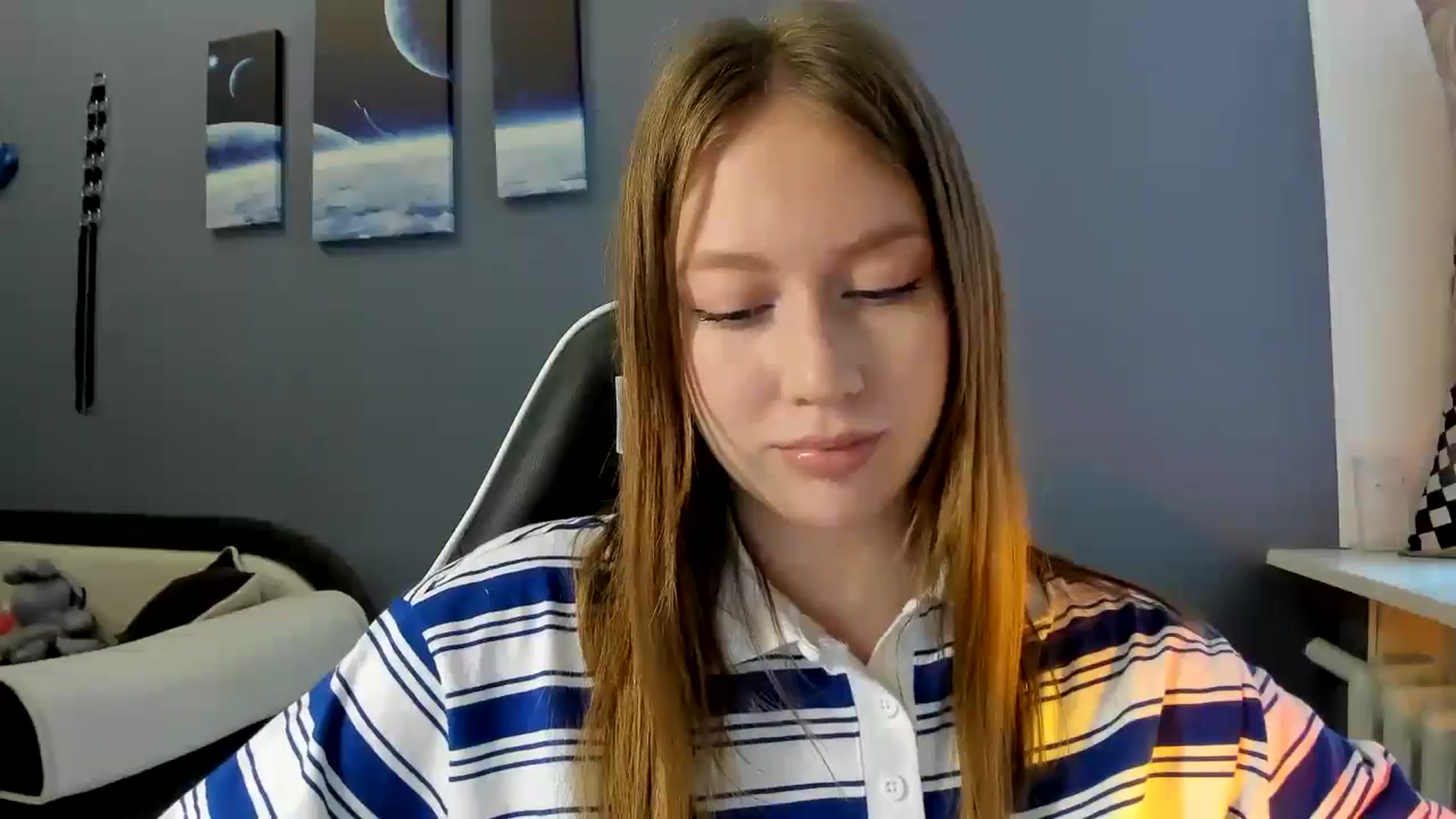 Gallery image thumbnail from RoboSasha's myfreecams stream on, 04/23/2025, 11:54 image 10 of 20