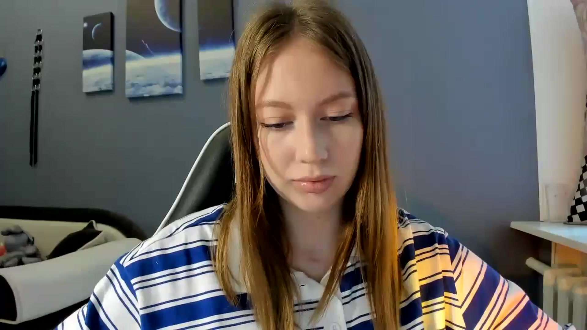 Gallery image thumbnail from RoboSasha's myfreecams stream on, 04/23/2025, 11:54 image 9 of 20