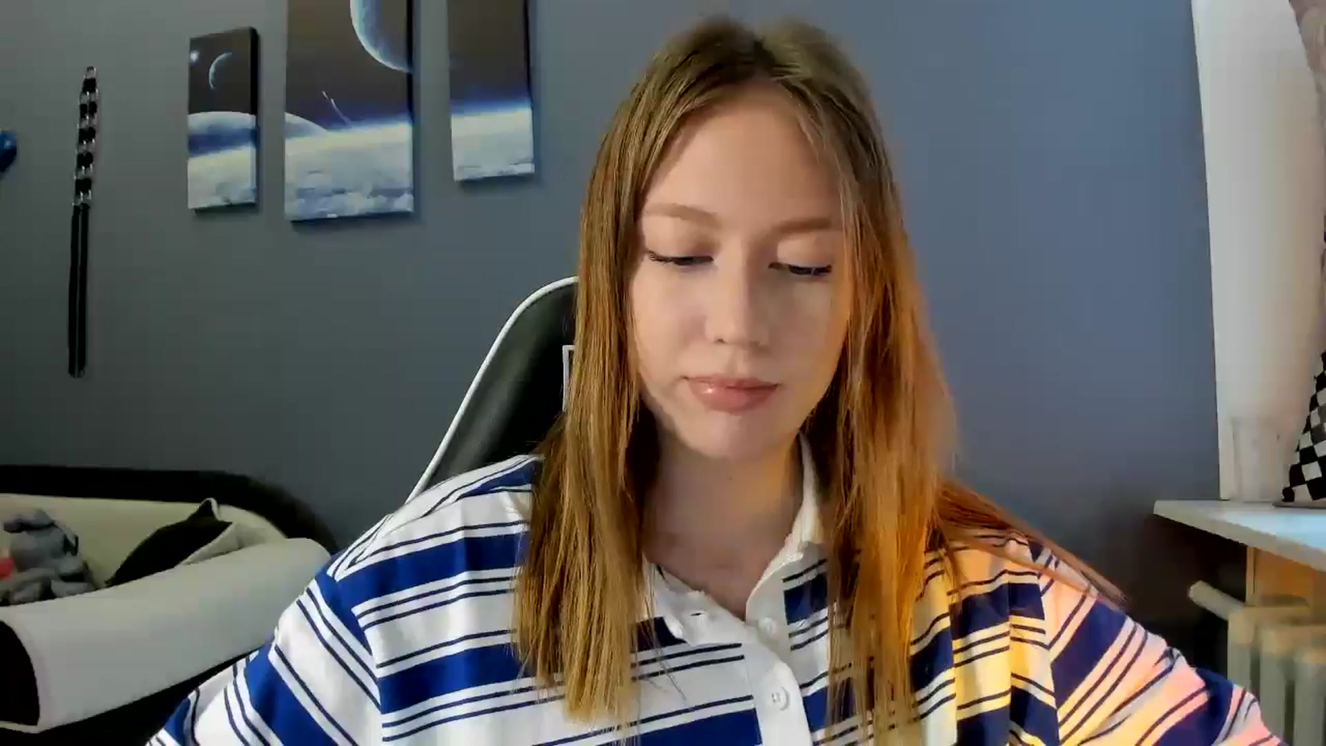 Gallery image thumbnail from RoboSasha's myfreecams stream on, 04/23/2025, 12:29 image 17 of 20