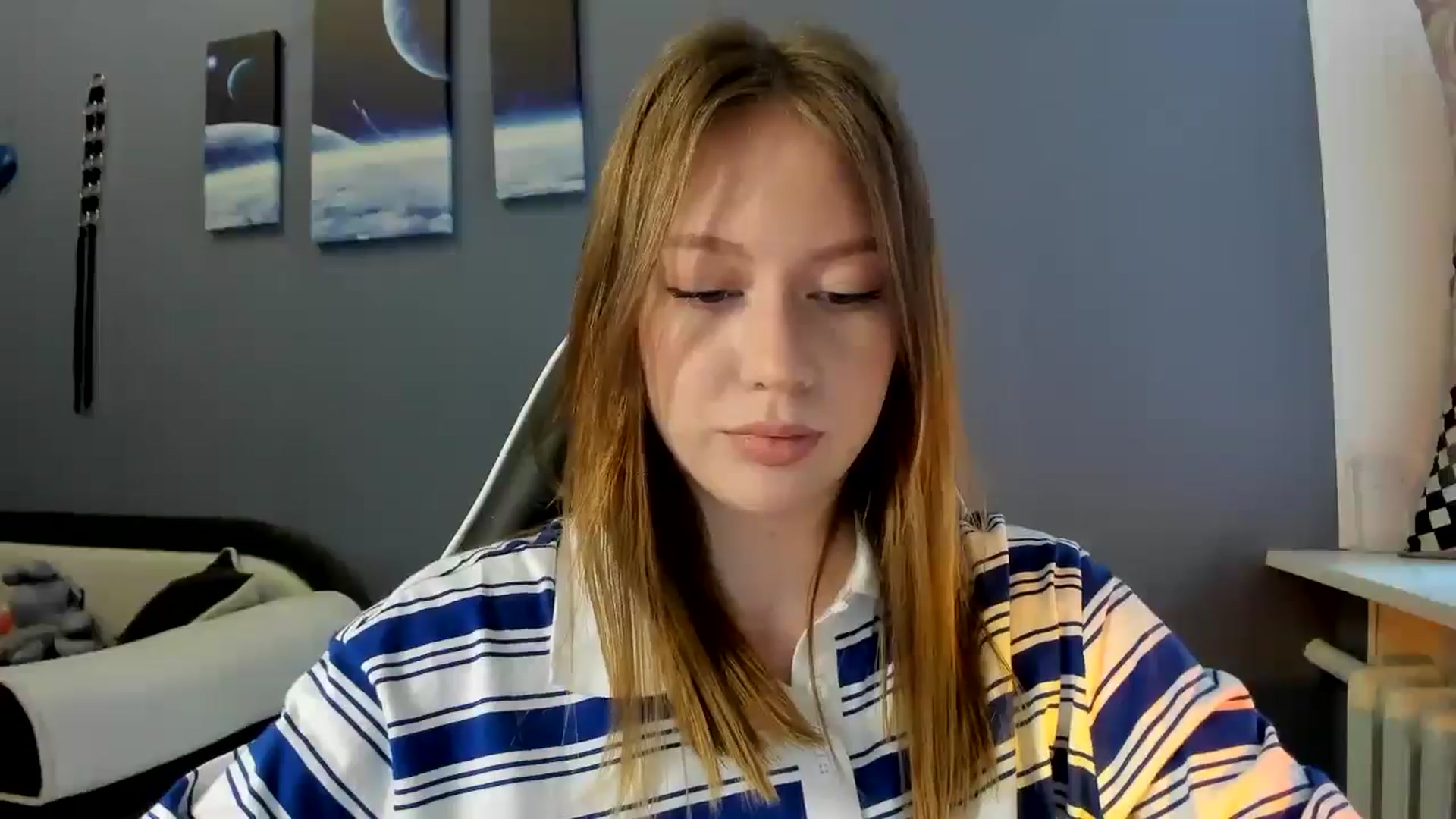 Gallery image thumbnail from RoboSasha's myfreecams stream on, 04/23/2025, 12:29 image 7 of 20