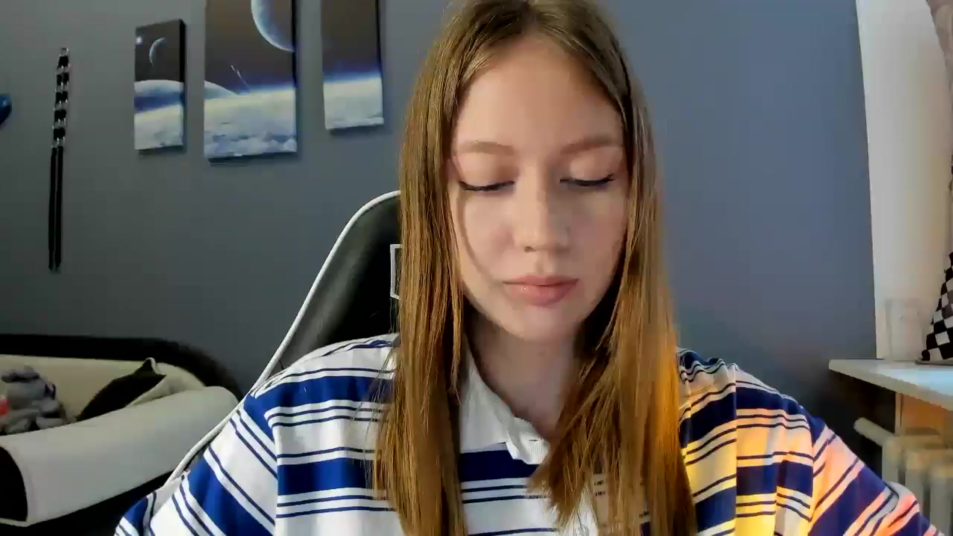 Gallery image thumbnail from RoboSasha's myfreecams stream on, 04/23/2025, 12:29 image 3 of 20