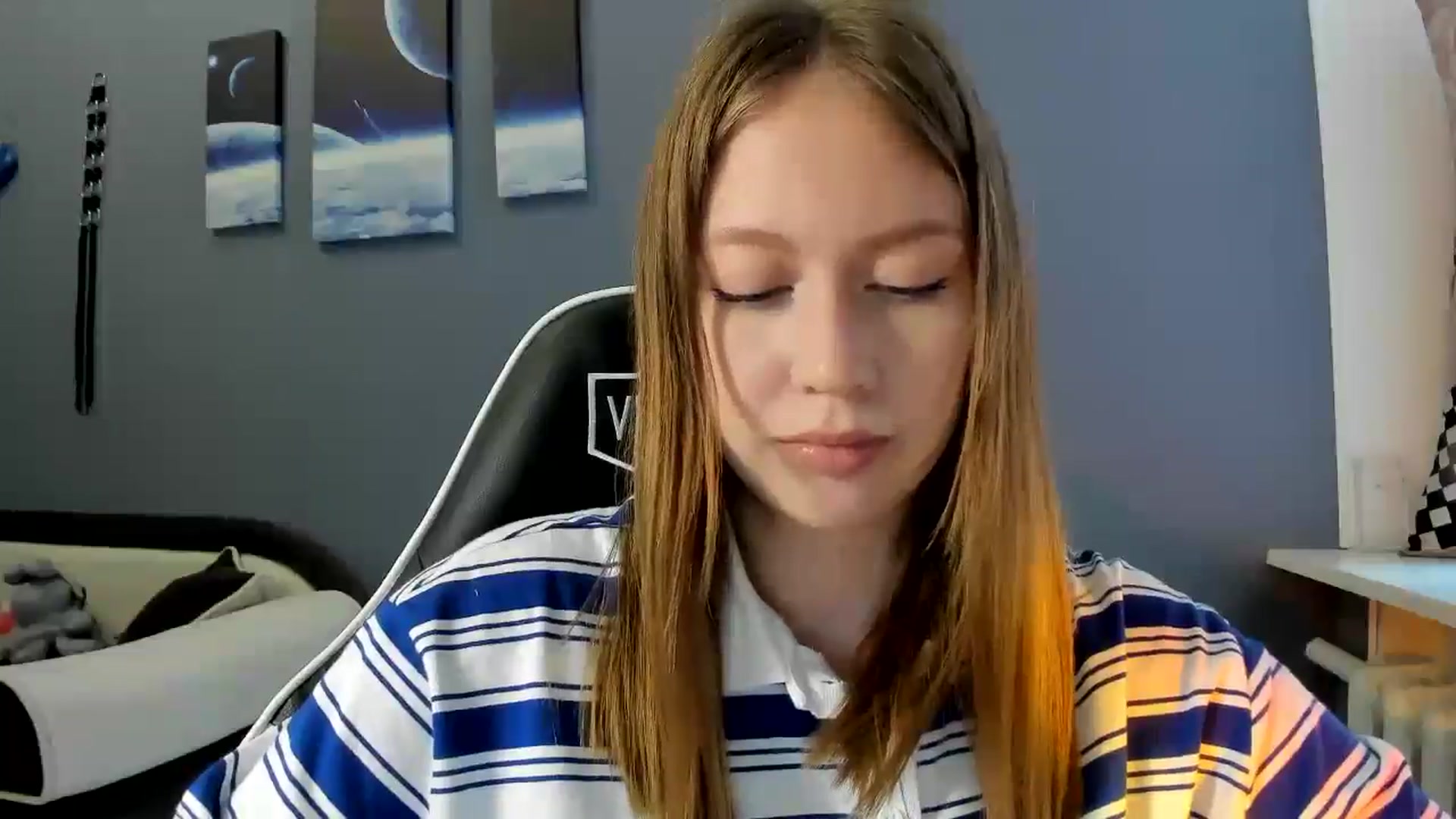 Gallery image thumbnail from RoboSasha's myfreecams stream on, 04/23/2025, 12:29 image 5 of 20