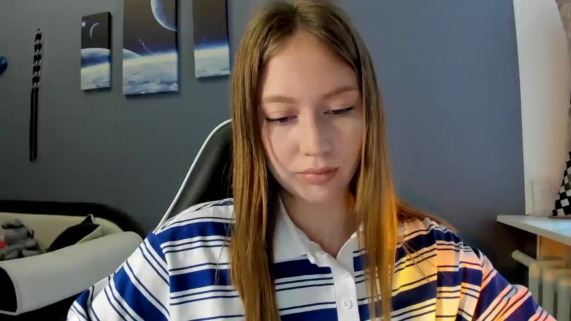 Gallery image thumbnail from RoboSasha's myfreecams stream on, 04/23/2025, 12:29 image 1 of 20