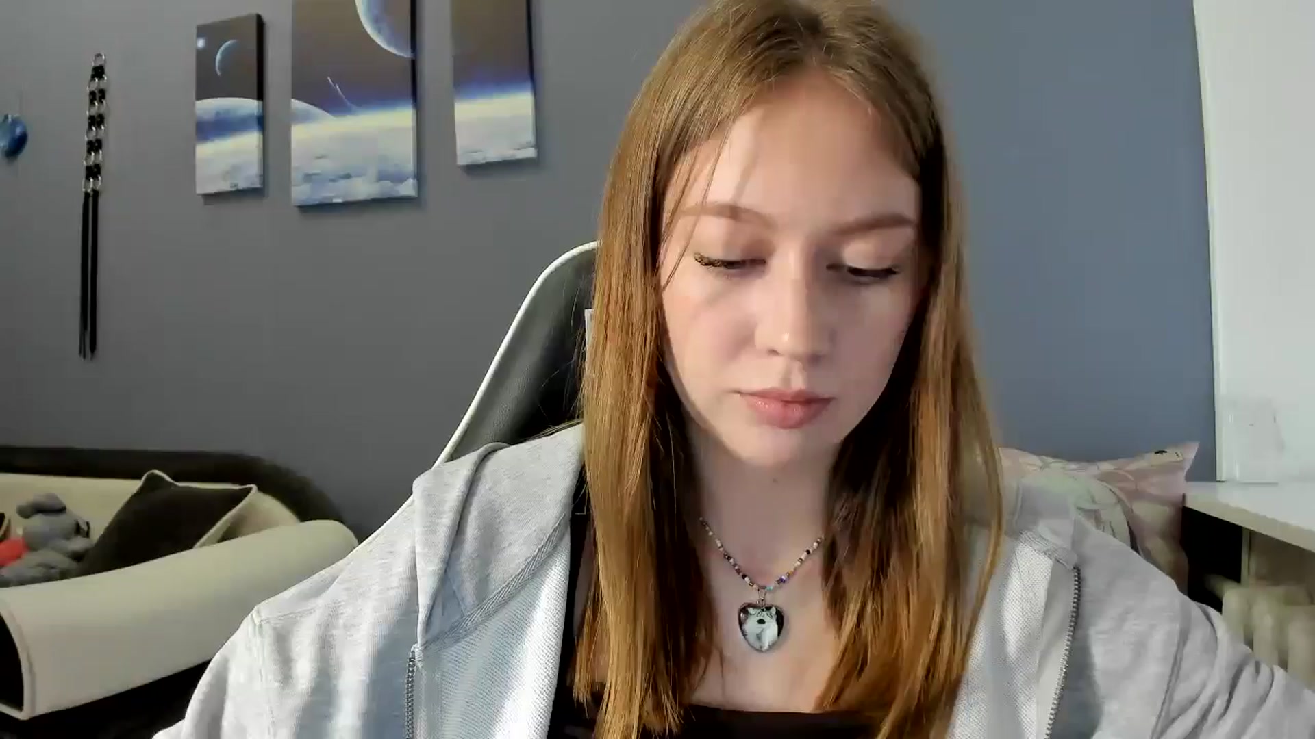 Gallery image thumbnail from RoboSasha's myfreecams stream on, 04/25/2025, 12:31 image 15 of 20