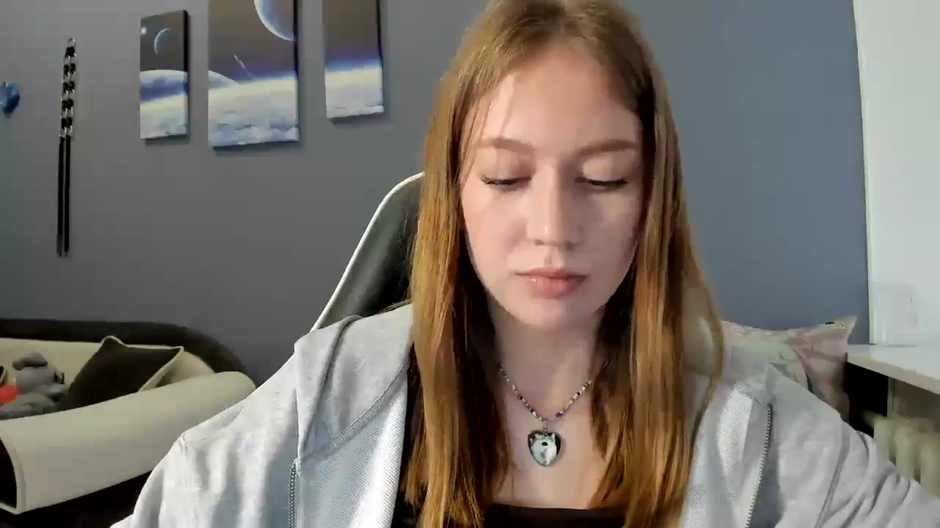 Gallery image thumbnail from RoboSasha's myfreecams stream on, 04/25/2025, 12:31 image 16 of 20