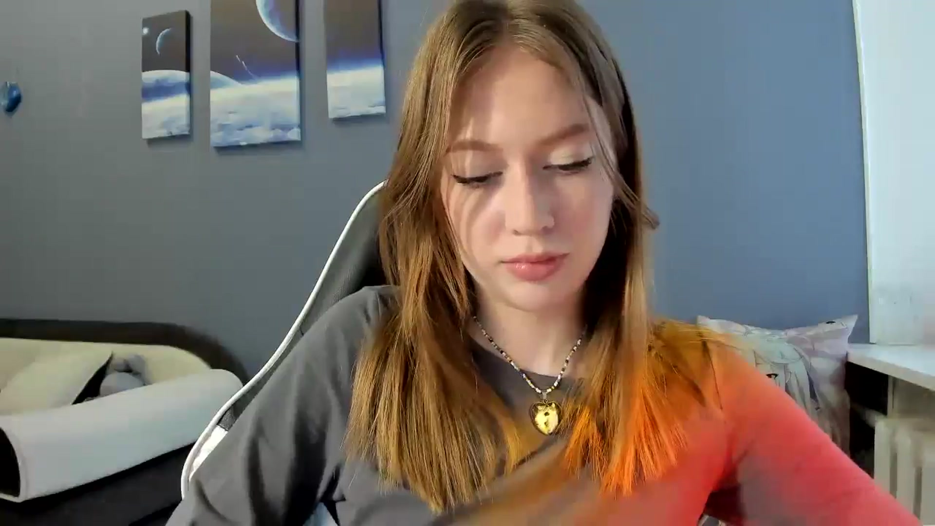 Gallery image thumbnail from RoboSasha's myfreecams stream on, 04/28/2025, 11:49 image 11 of 20