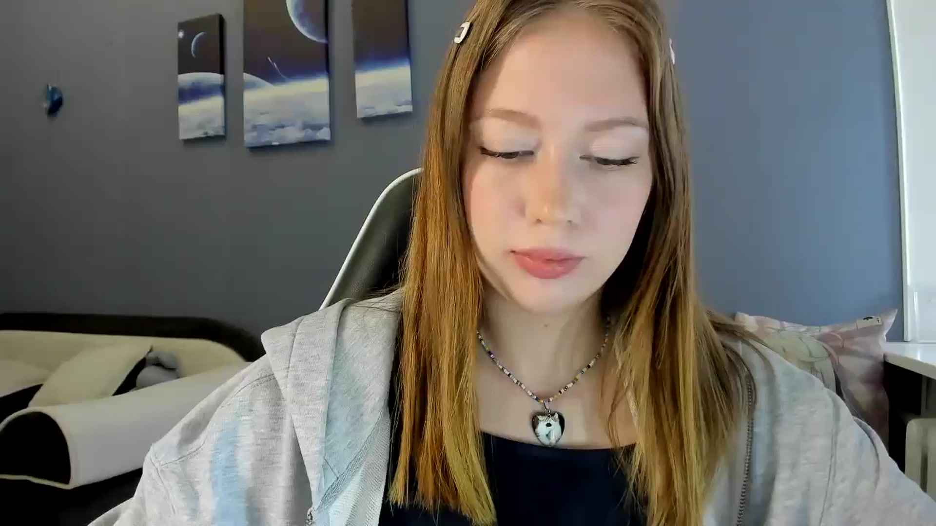 Gallery image thumbnail from RoboSasha's myfreecams stream on, 04/30/2025, 12:52 image 17 of 20