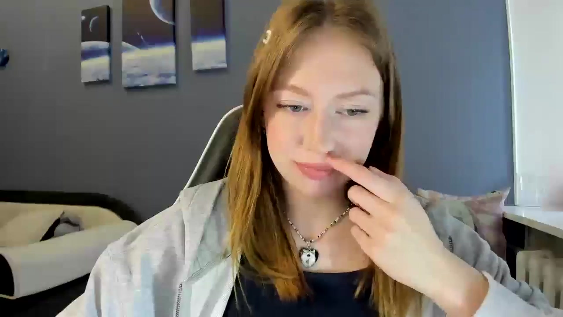 Gallery image thumbnail from RoboSasha's myfreecams stream on, 04/30/2025, 12:52 image 9 of 20