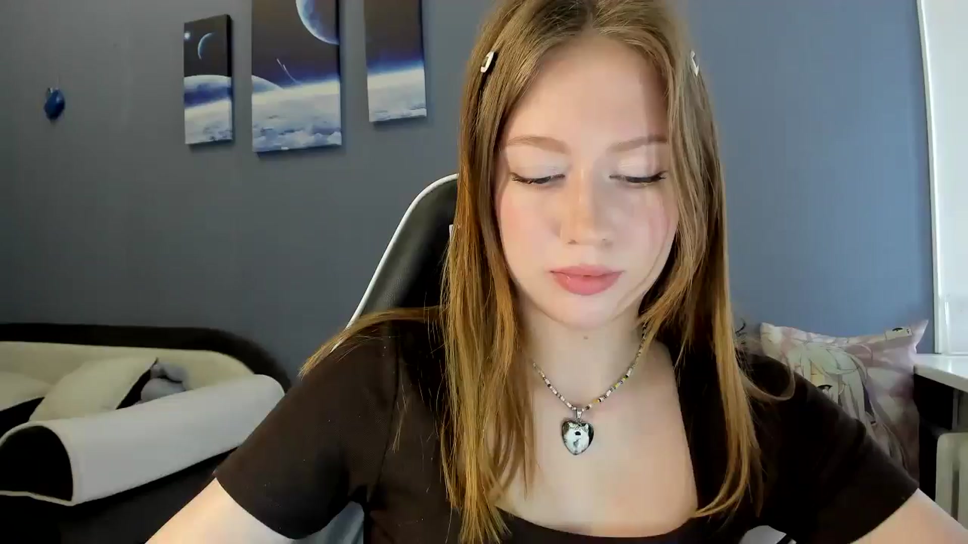 Gallery image thumbnail from RoboSasha's myfreecams stream on, 04/30/2025, 12:52 image 20 of 20