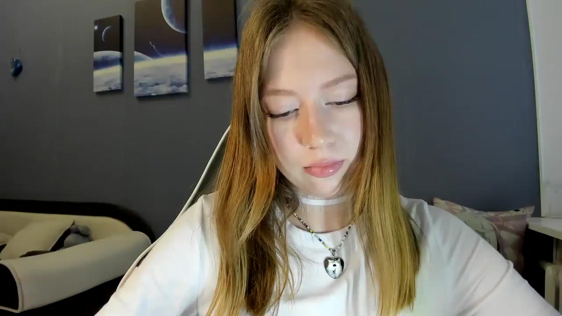 Gallery image thumbnail from RoboSasha's myfreecams stream on, 05/02/2025, 10:15 image 11 of 20