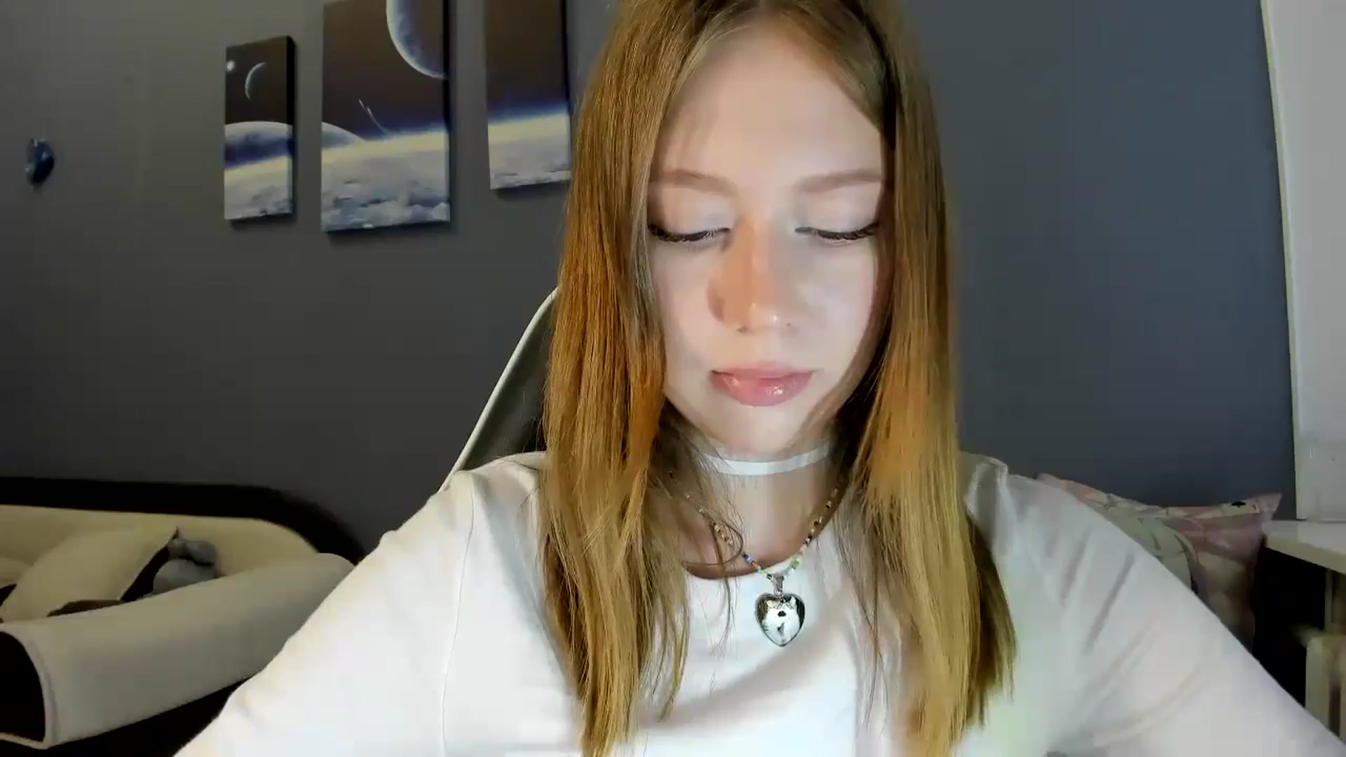 Gallery image thumbnail from RoboSasha's myfreecams stream on, 05/02/2025, 10:15 image 18 of 20