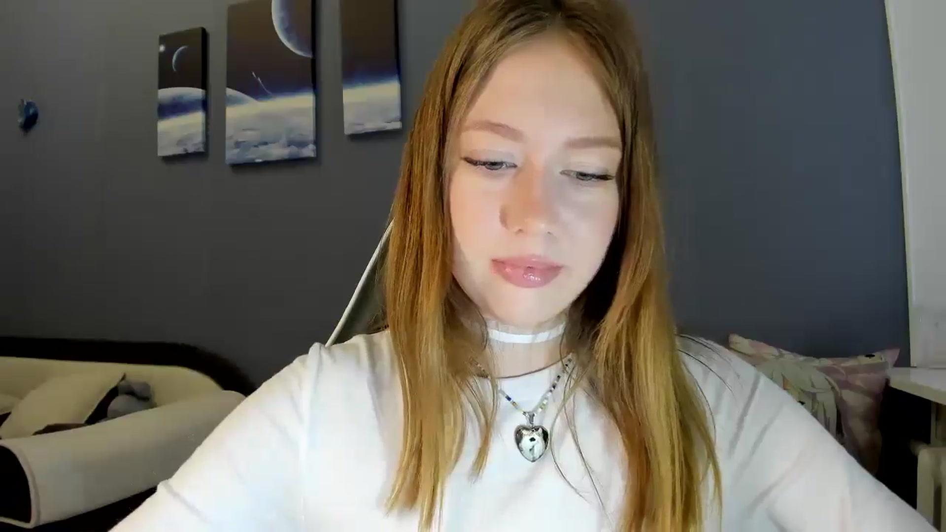 Gallery image thumbnail from RoboSasha's myfreecams stream on, 05/02/2025, 10:15 image 4 of 20