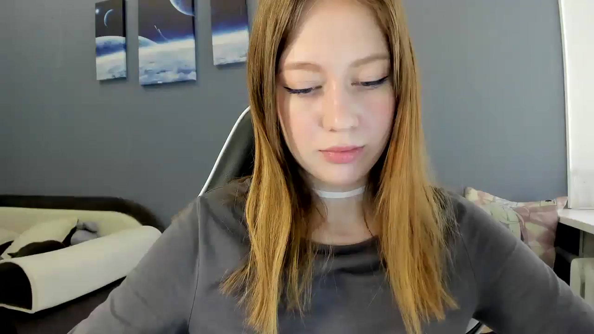 Gallery image thumbnail from RoboSasha's myfreecams stream on, 05/06/2025, 09:05 image 6 of 20