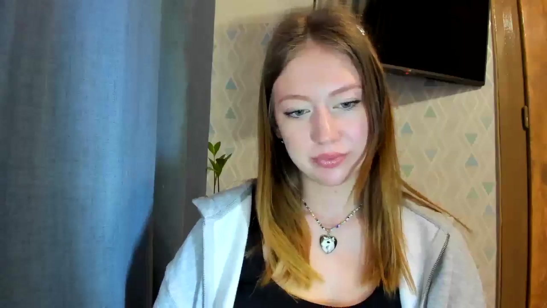 Gallery image thumbnail from RoboSasha's myfreecams stream on, 05/09/2025, 13:49 image 3 of 20