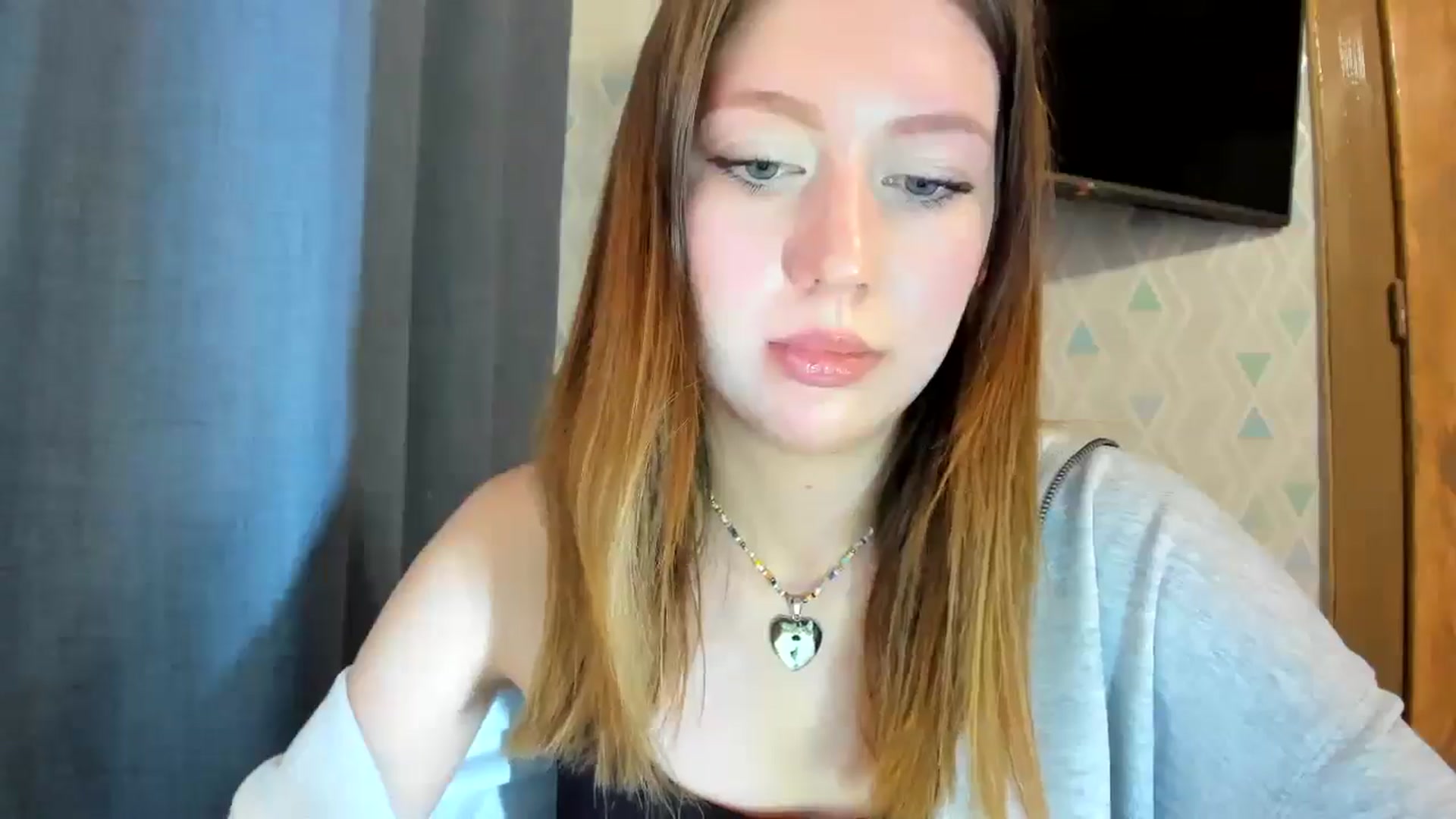 Gallery image thumbnail from RoboSasha's myfreecams stream on, 05/09/2025, 13:49 image 11 of 20