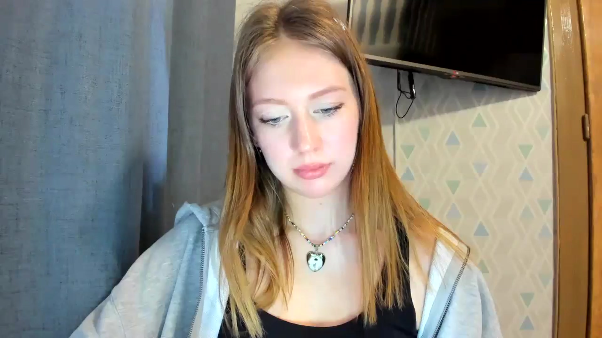 Gallery image thumbnail from RoboSasha's myfreecams stream on, 05/09/2025, 13:49 image 20 of 20