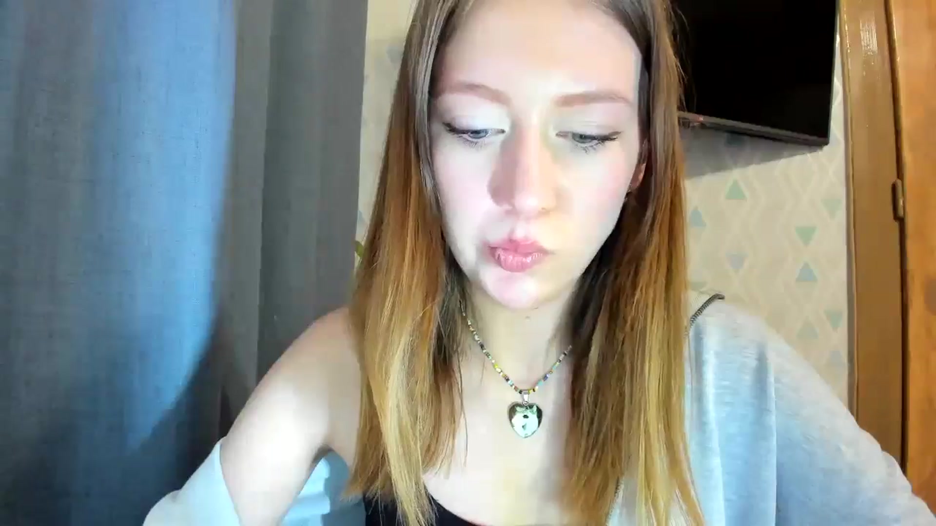 Gallery image thumbnail from RoboSasha's myfreecams stream on, 05/09/2025, 13:49 image 10 of 20