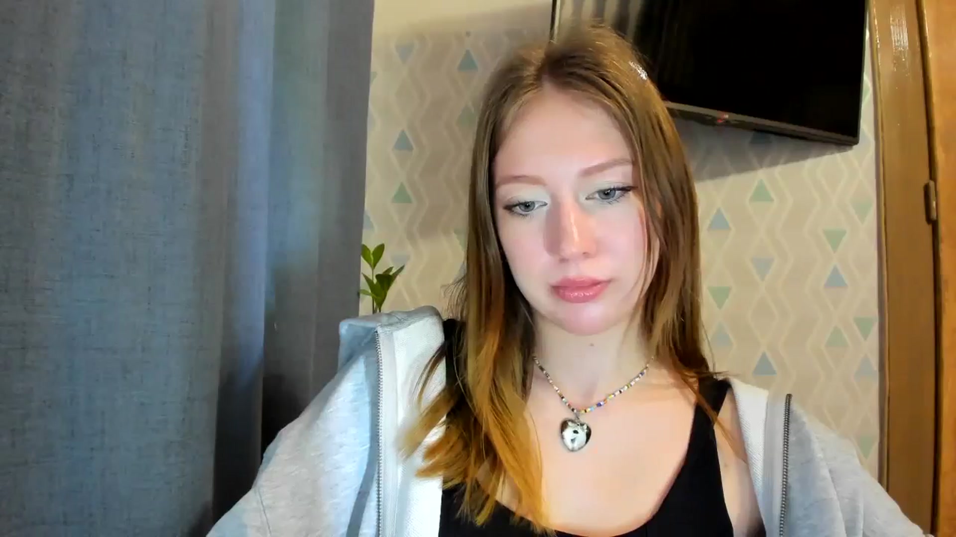 Gallery image thumbnail from RoboSasha's myfreecams stream on, 05/09/2025, 13:49 image 13 of 20