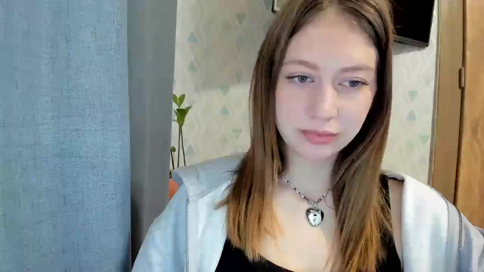 Gallery image thumbnail from RoboSasha's myfreecams stream on, 05/10/2025, 11:41 image 10 of 20