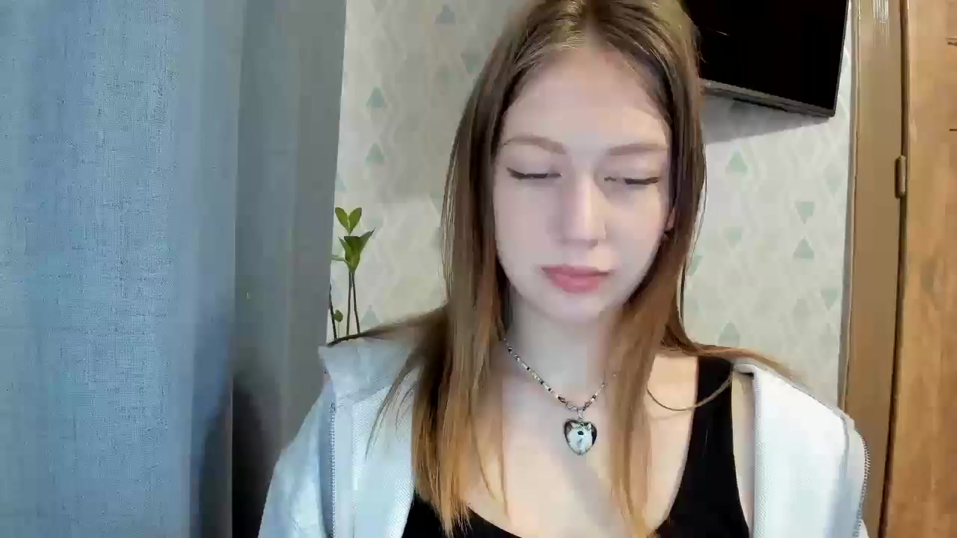 Gallery image thumbnail from RoboSasha's myfreecams stream on, 05/10/2025, 11:41 image 1 of 20
