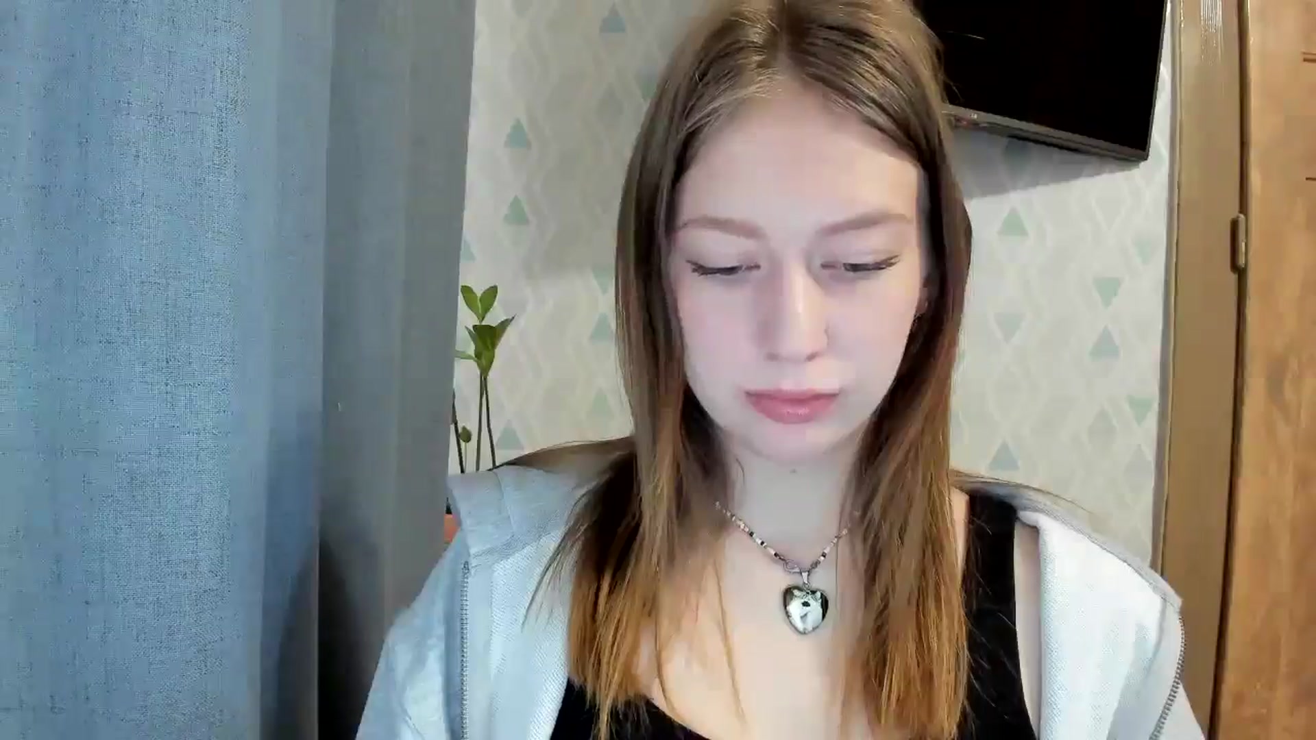 Gallery image thumbnail from RoboSasha's myfreecams stream on, 05/10/2025, 11:41 image 3 of 20