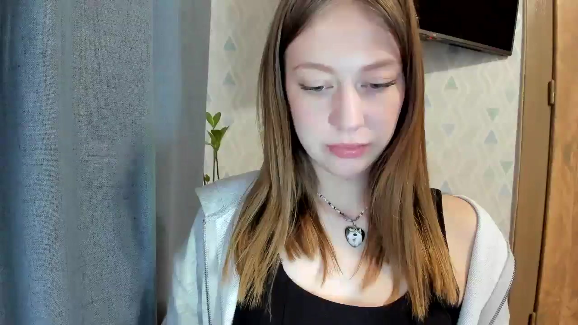 Gallery image thumbnail from RoboSasha's myfreecams stream on, 05/10/2025, 11:41 image 18 of 20