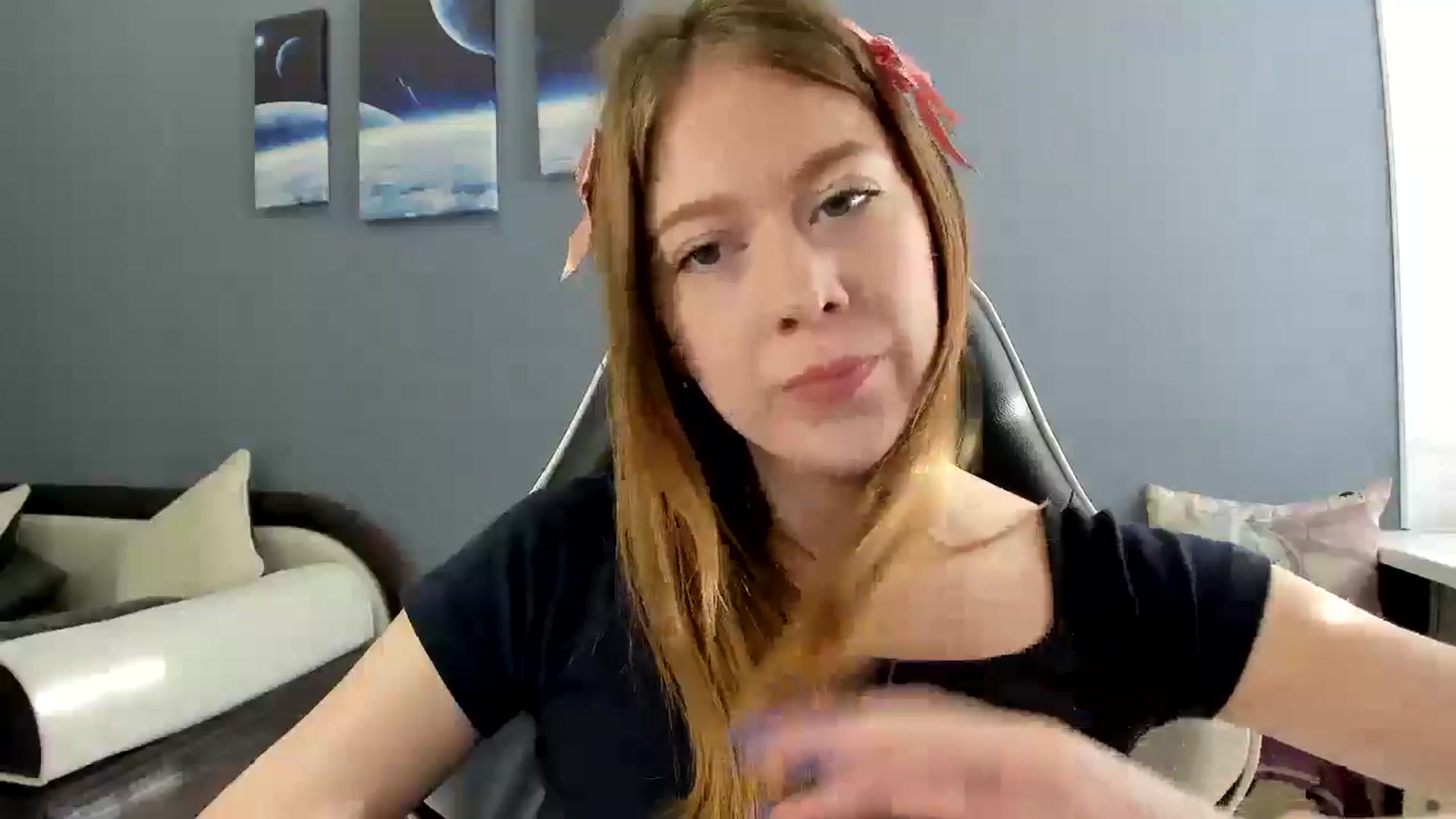 Gallery image thumbnail from RoboSasha's myfreecams stream on, 05/15/2025, 14:34 image 14 of 20